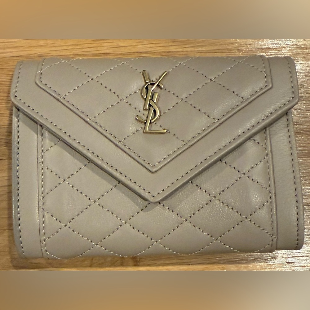 NWT YSL Small Gaby Quilted Beige Envelope Wallet